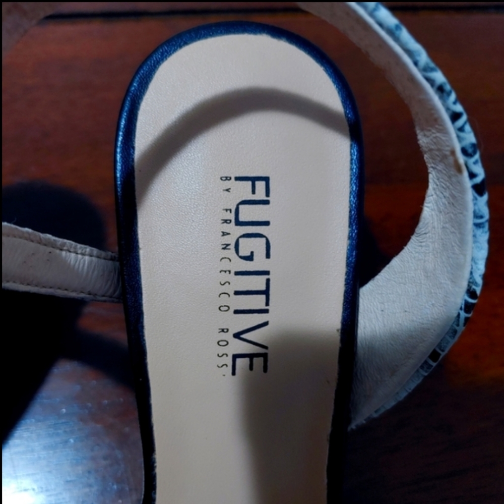 AVAILABLE ONLY IN THE BUNDLE, Fugitive By Francesco Rossi, From Paris, size 37. - Picture 5 of 11